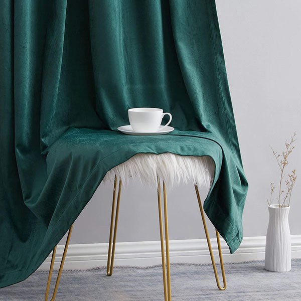 Pair Of Premium Green Velvet Eyelet Curtain