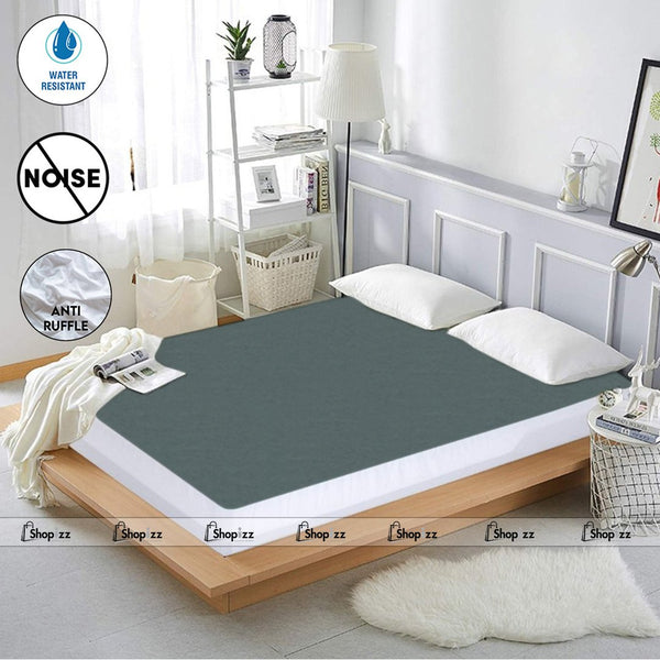 Terry polyester Waterproof Mattress Protector In Grey Color With Elastic Fitting