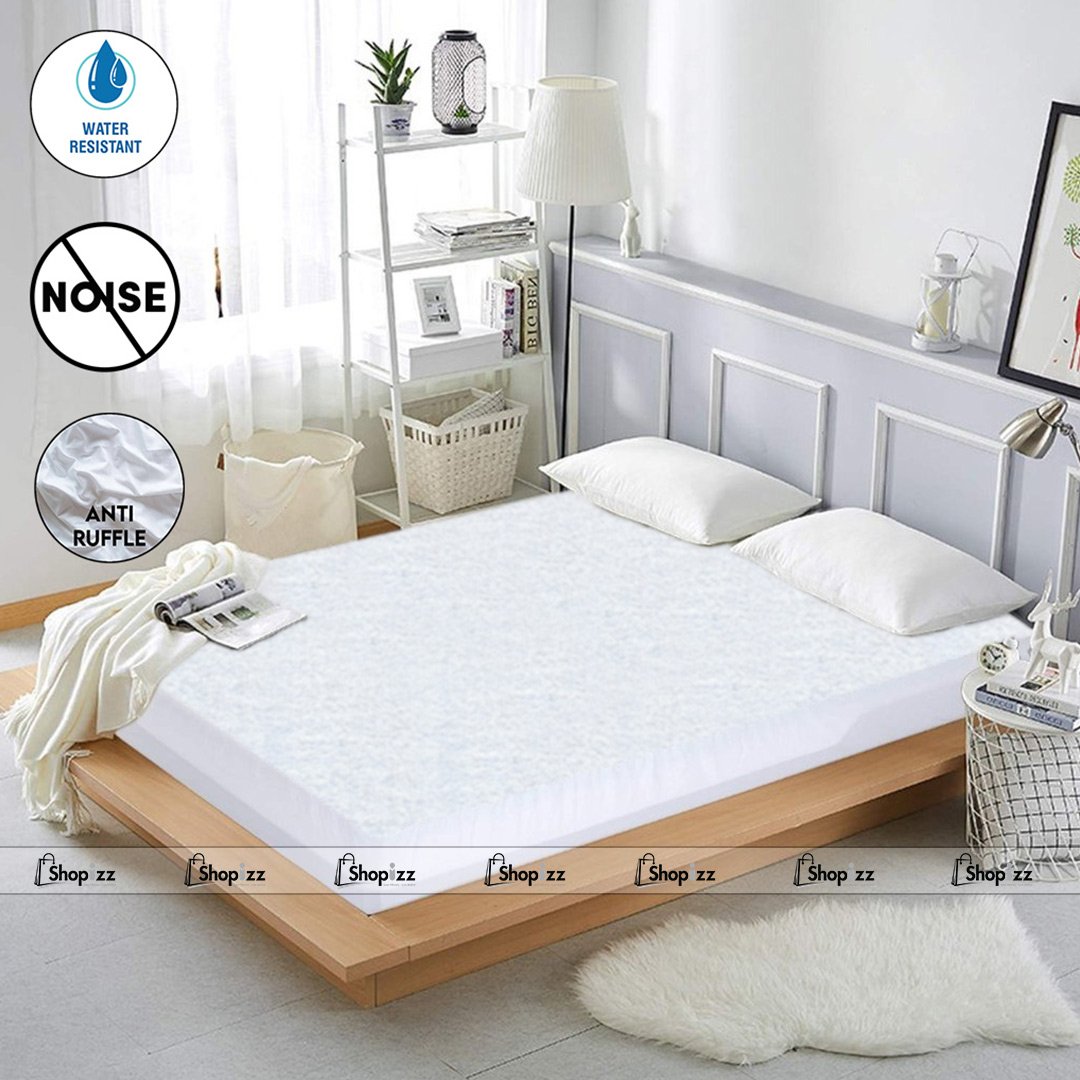 Terry polyester Waterproof Mattress Protector In White Color With Elastic Fitting